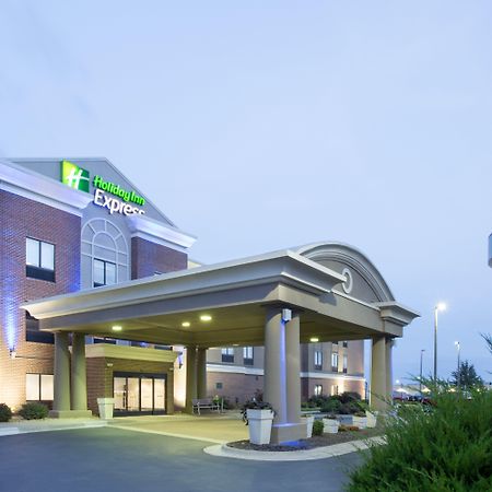 Holiday Inn Express Kansas City - At The Legends! By Ihg Bonner Springs Esterno foto