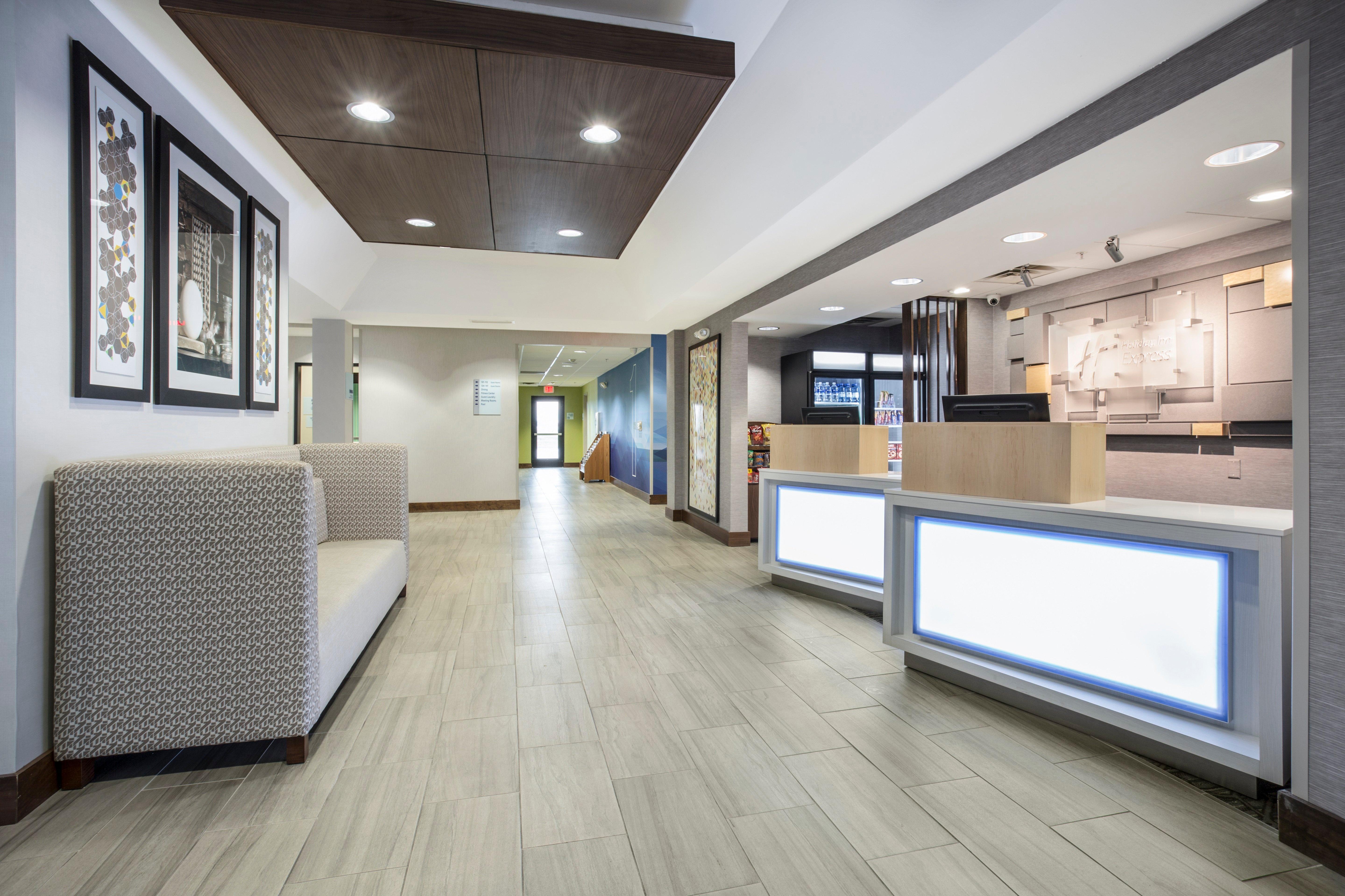 Holiday Inn Express Kansas City - At The Legends! By Ihg Bonner Springs Esterno foto