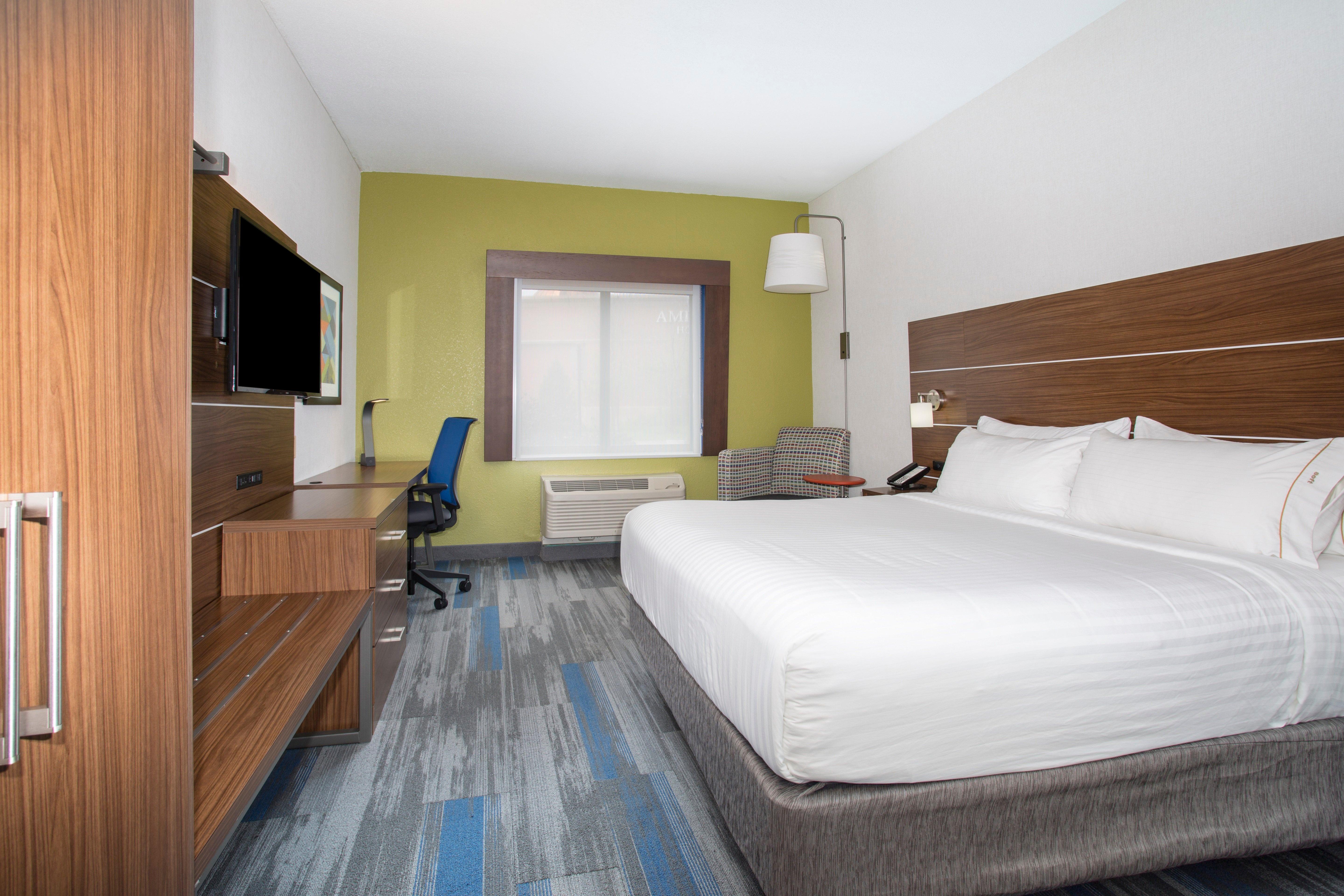 Holiday Inn Express Kansas City - At The Legends! By Ihg Bonner Springs Esterno foto
